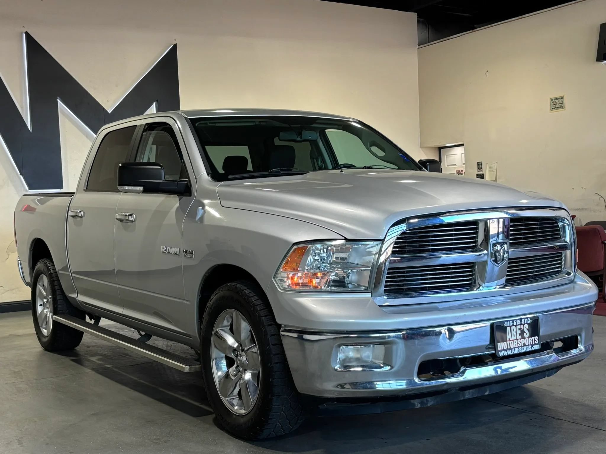 Used 2010 Dodge Ram 1500 Truck SLT w/ Big Horn Regional Pkg AWD/4WD image 3