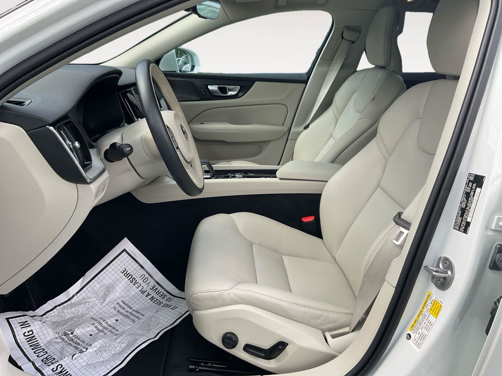 Certified 2024 Volvo V60 B5 Cross Country Plus AWD/4WD image 9