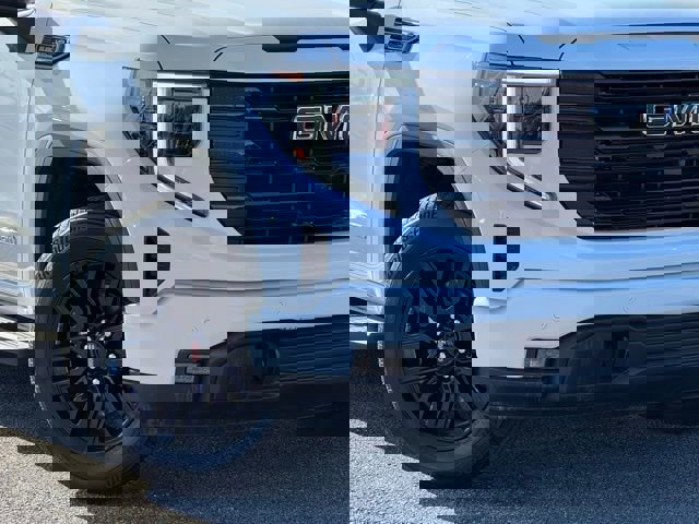 Used 2024 GMC Sierra 1500 Elevation w/ Elevation Premium Package image 11