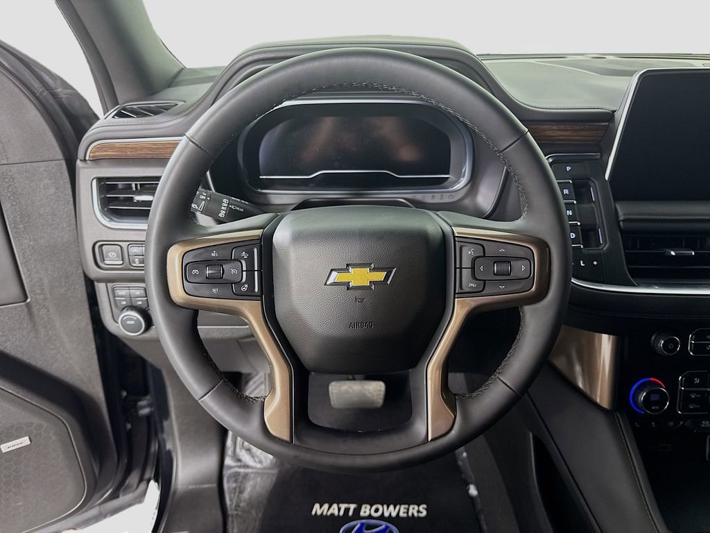 Used 2023 Chevrolet Tahoe High Country AWD/4WD image 11