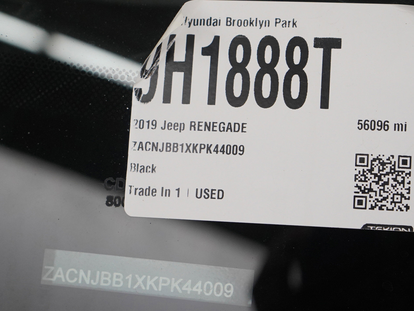 Used 2019 Jeep Renegade Latitude w/ Popular Equipment Group image 30