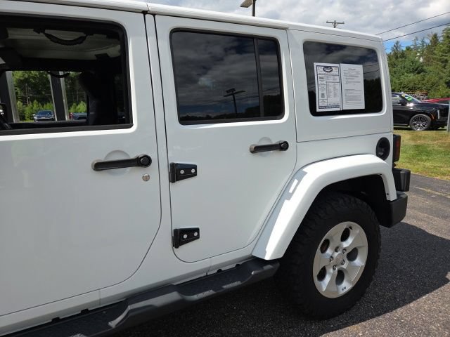 Used 2015 Jeep Wrangler Unlimited Sahara w/ Connectivity Group AWD/4WD image 31