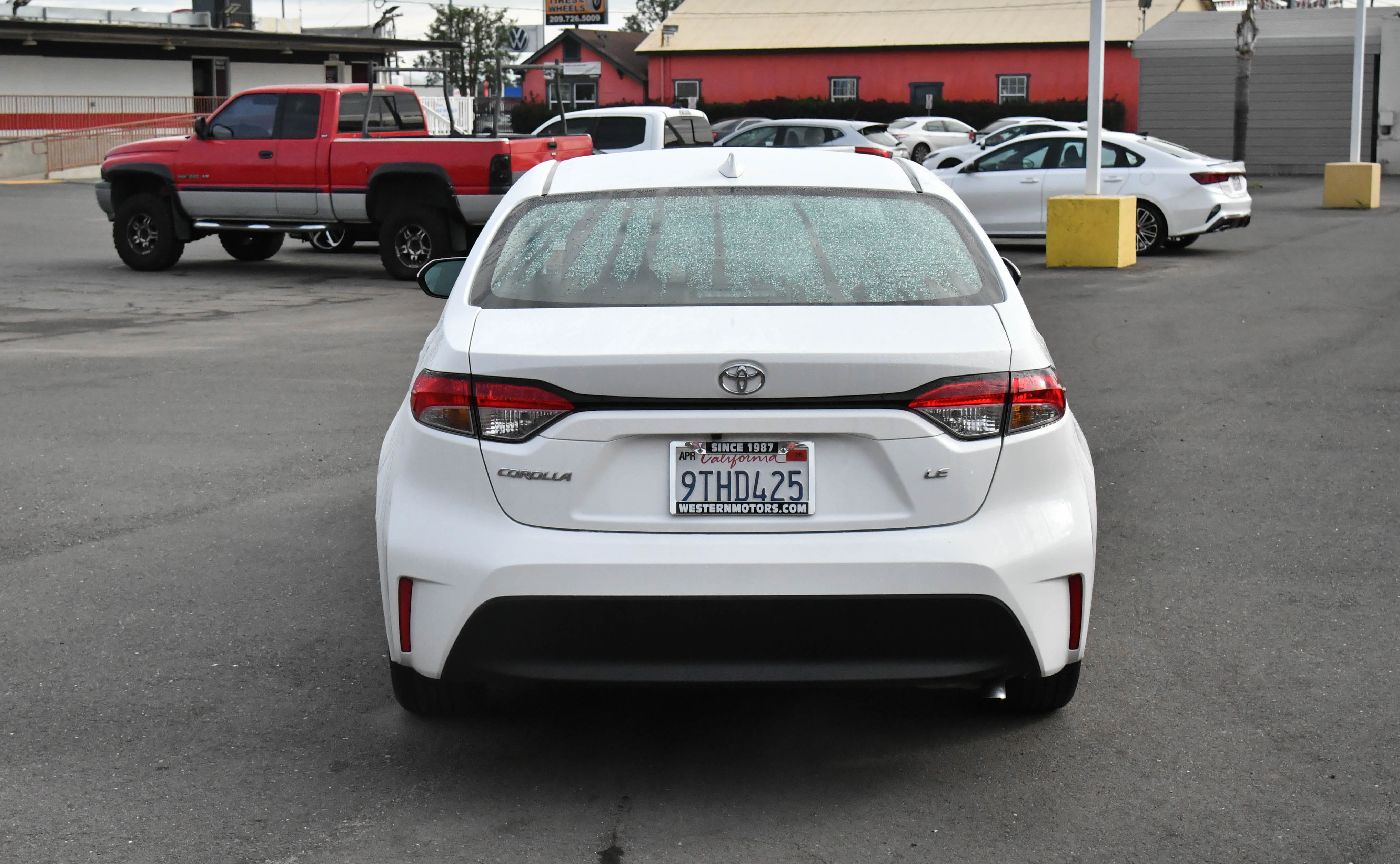 Used 2025 Toyota Corolla LE image 7