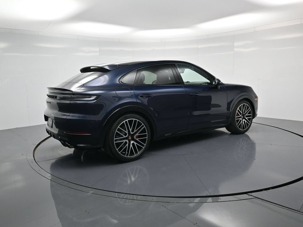 Used 2026 Porsche Cayenne GTS AWD/4WD image 31
