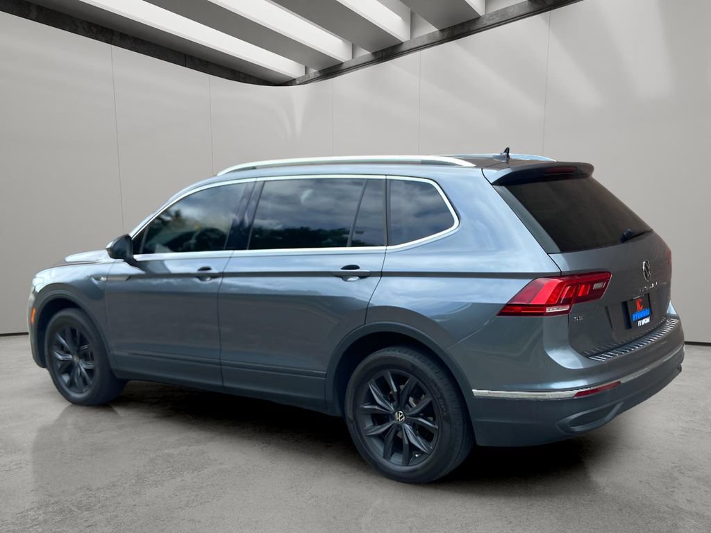 Used 2024 Volkswagen Tiguan SE FWD image 3