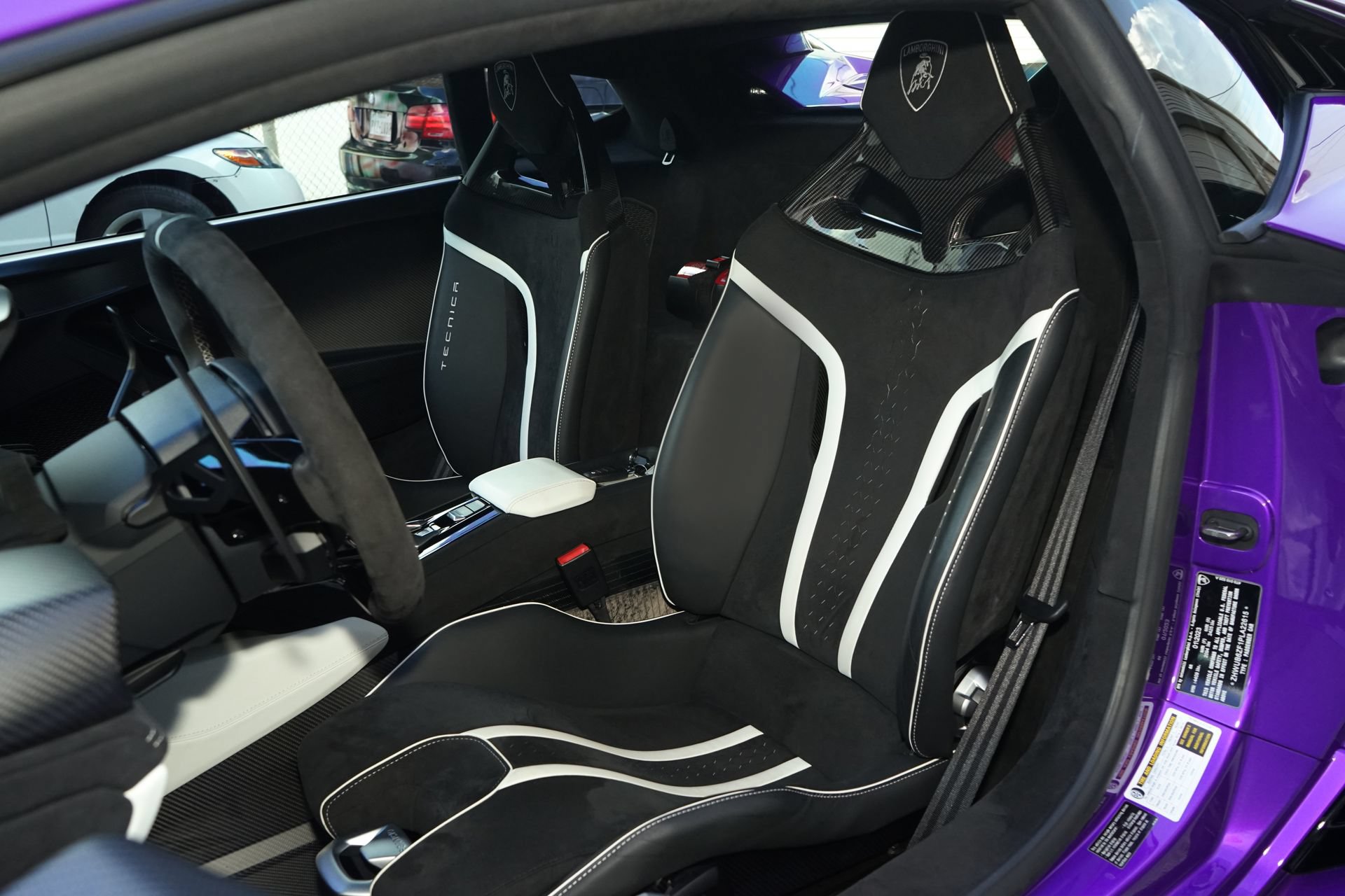 Used 2023 Lamborghini Huracan Tecnica RWD image 9
