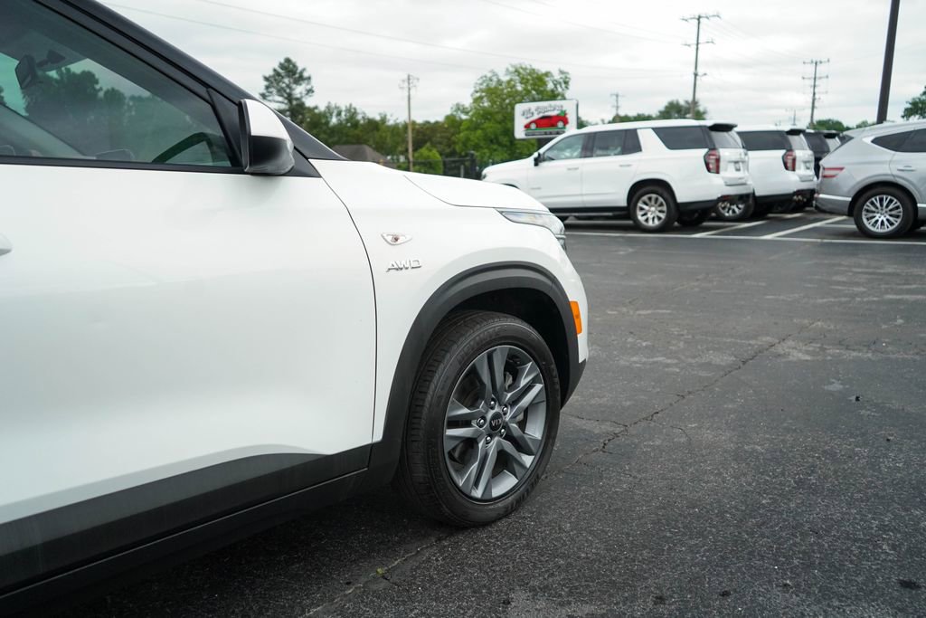 Used 2021 Kia Seltos LX AWD/4WD image 16