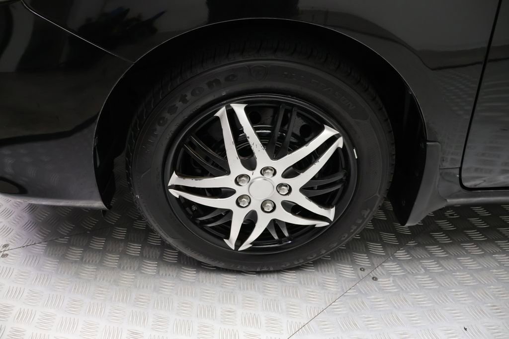 Used 2012 Toyota Corolla LE image 4