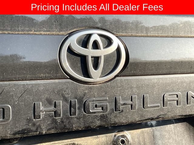 Used 2024 Toyota Grand Highlander AWD image 8