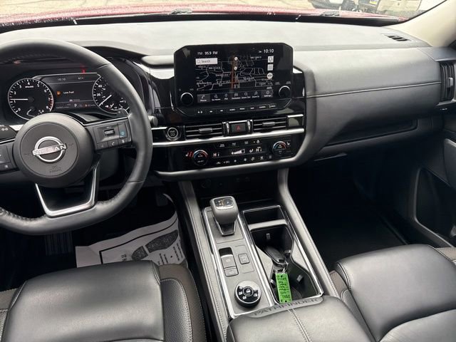 Used 2023 Nissan Pathfinder SL image 22