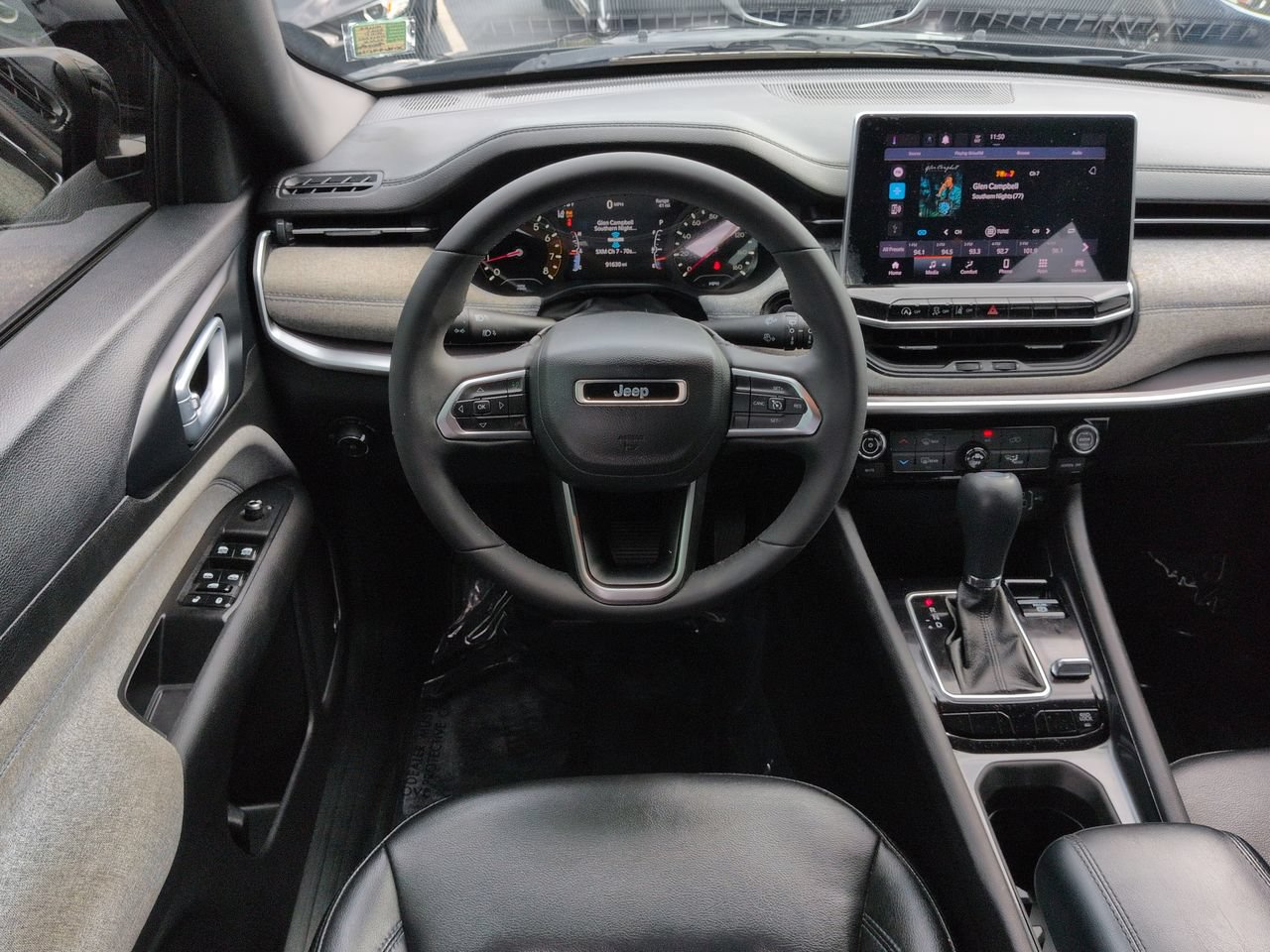 Used 2023 Jeep Compass Latitude w/ Sun and Sound Group AWD/4WD image 16