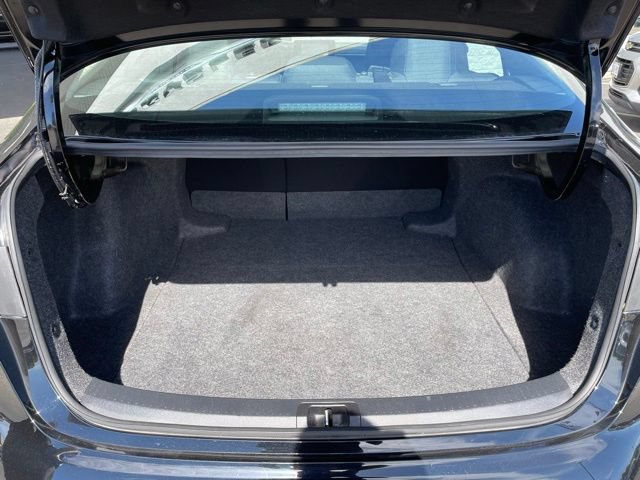 Used 2025 Toyota Corolla LE FWD image 28