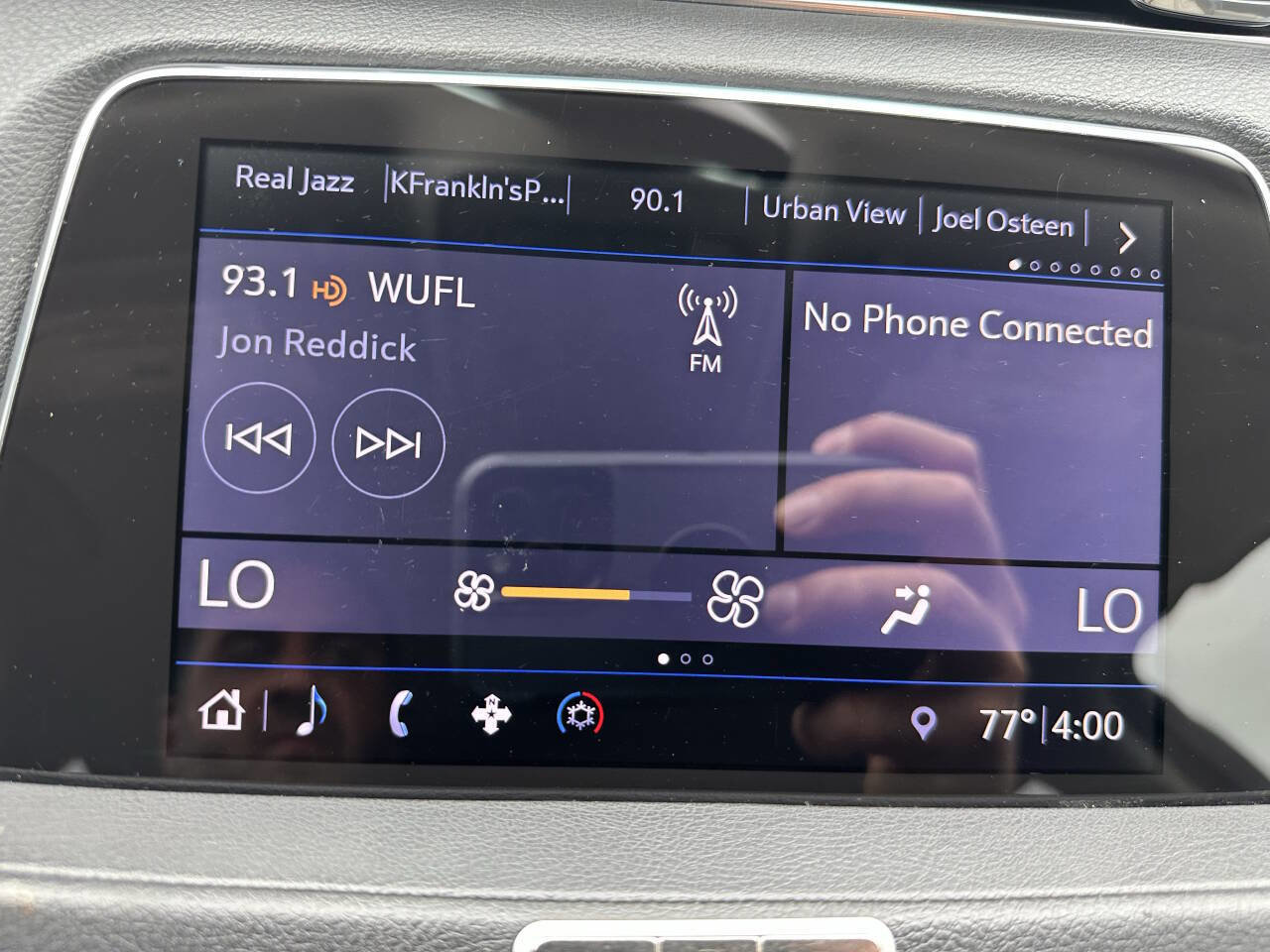 Used 2019 Cadillac XT4 Premium Luxury w/ Cold Weather Package image 32