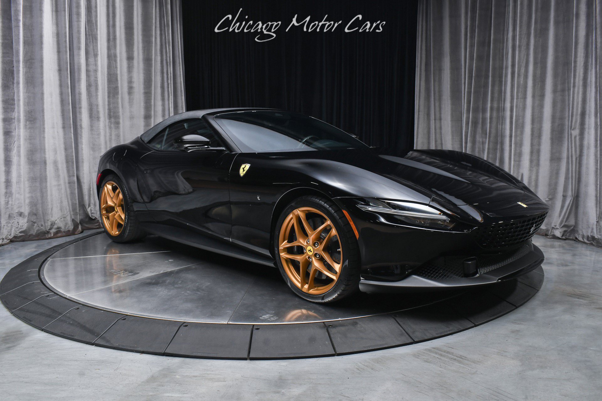 Used 2024 Ferrari Roma Spider RWD image 28