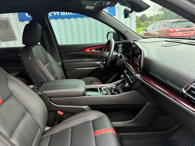 Used 2024 Chevrolet Traverse RS AWD/4WD image 21
