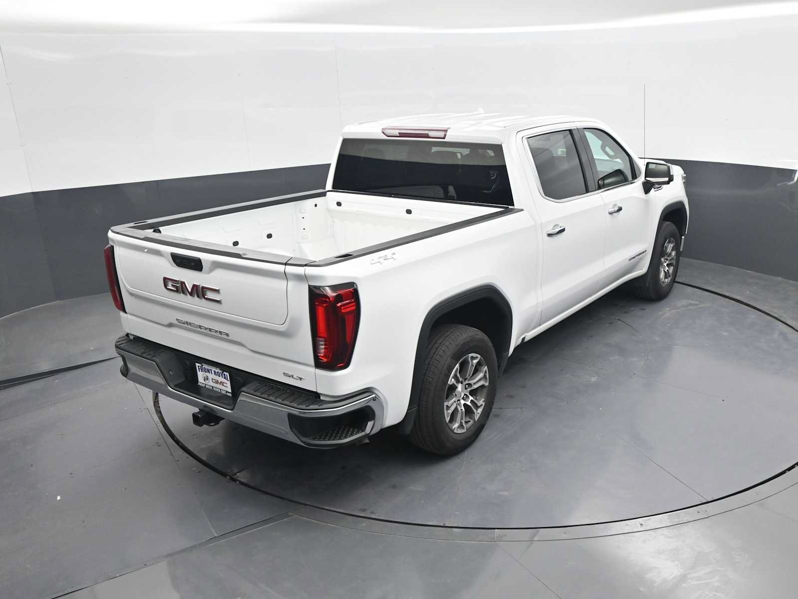 Used 2025 GMC Sierra 1500 SLT AWD/4WD image 41