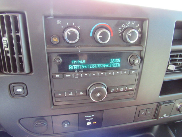 Used 2019 Chevrolet Express 3500 LT w/ LT Preferred Equipment Group RWD image 36