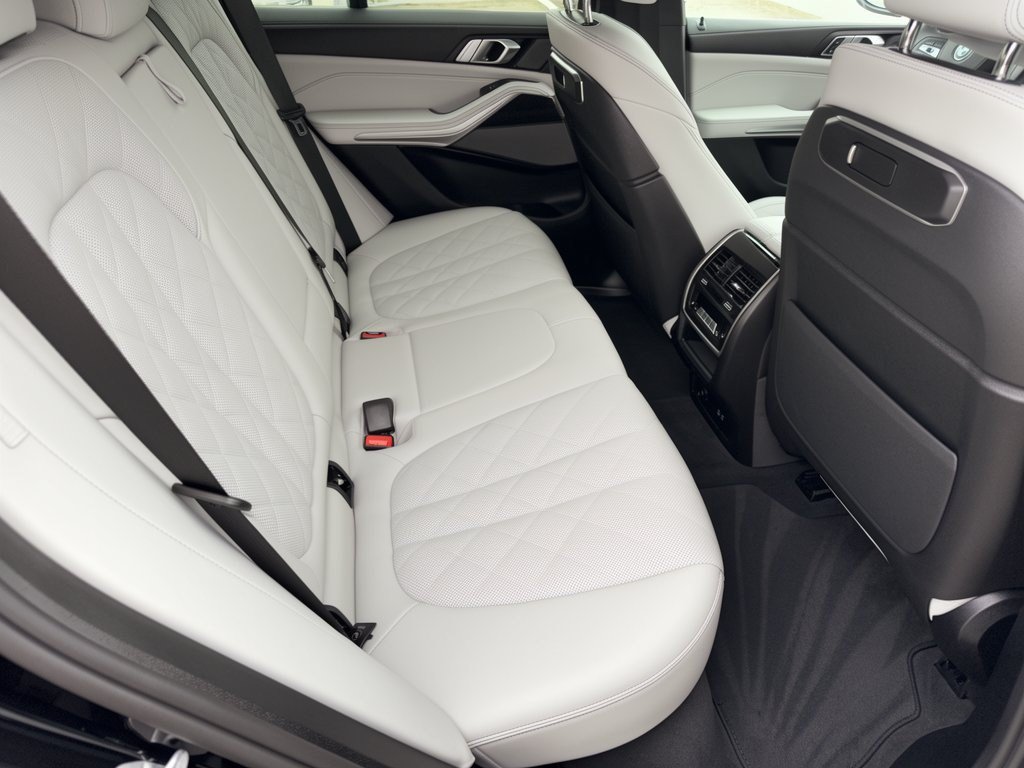 Used 2026 BMW X5 sDrive40i RWD image 29