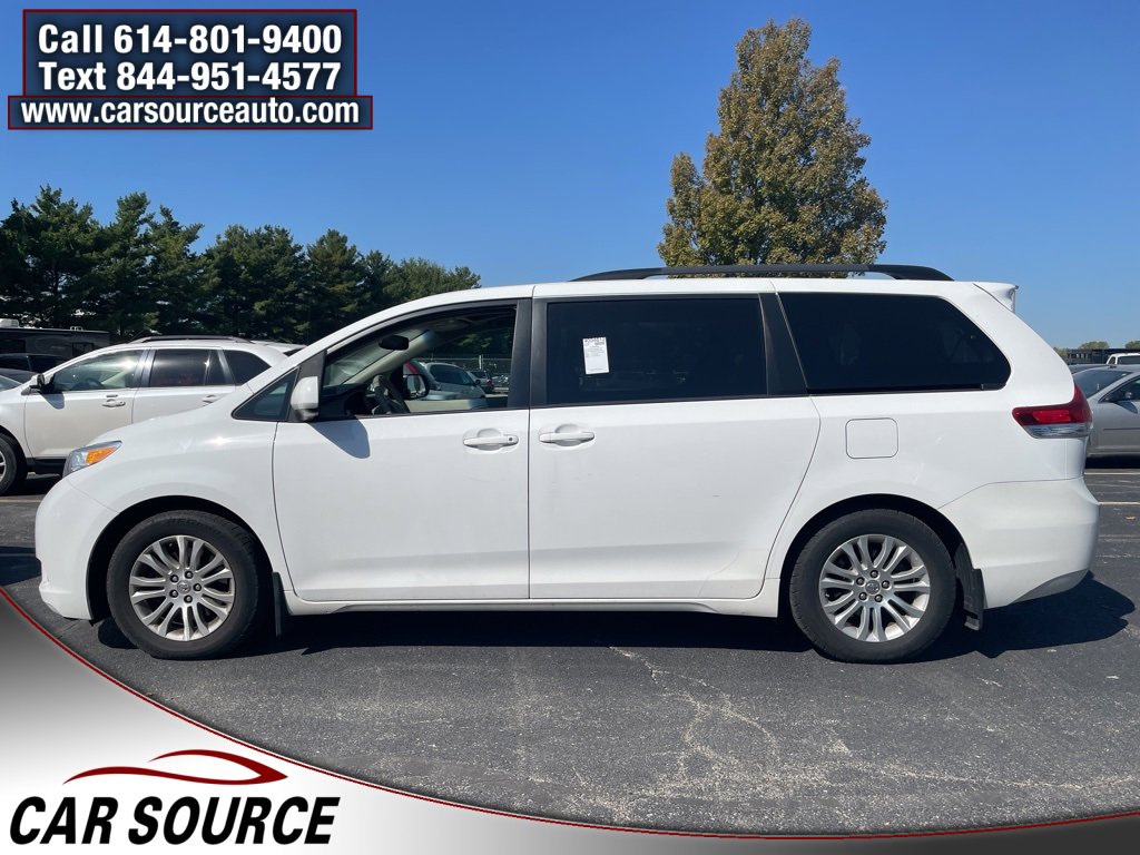 Used 2014 Toyota Sienna L image 3