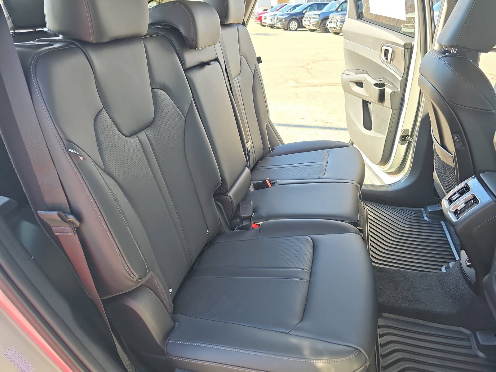 New 2026 Kia Sorento S w/ S Panoramic Sunroof Package FWD image 11