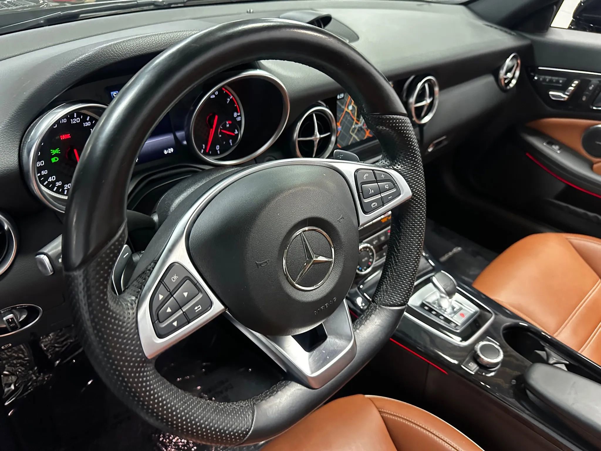 Used 2017 Mercedes-Benz SLC 43 AMG SLC 43 Roadster 2D image 11