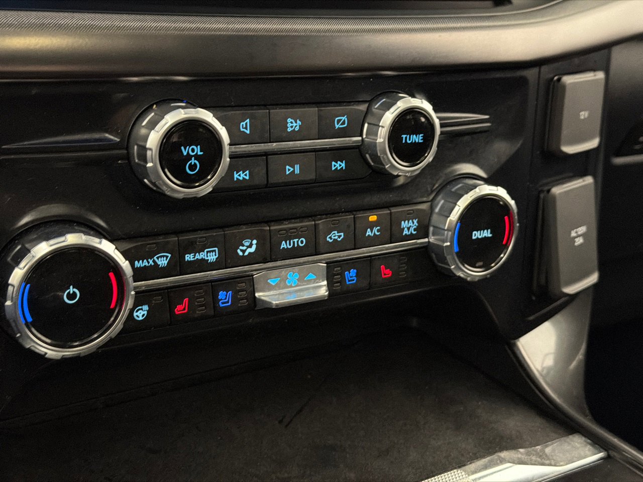 Used 2023 Ford F150 Tremor w/ Equipment Group 402A High image 30