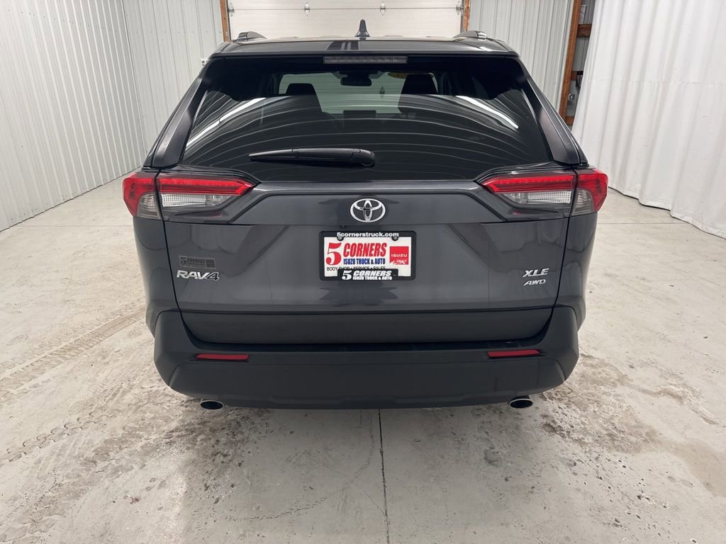 Used 2025 Toyota RAV4 XLE image 5