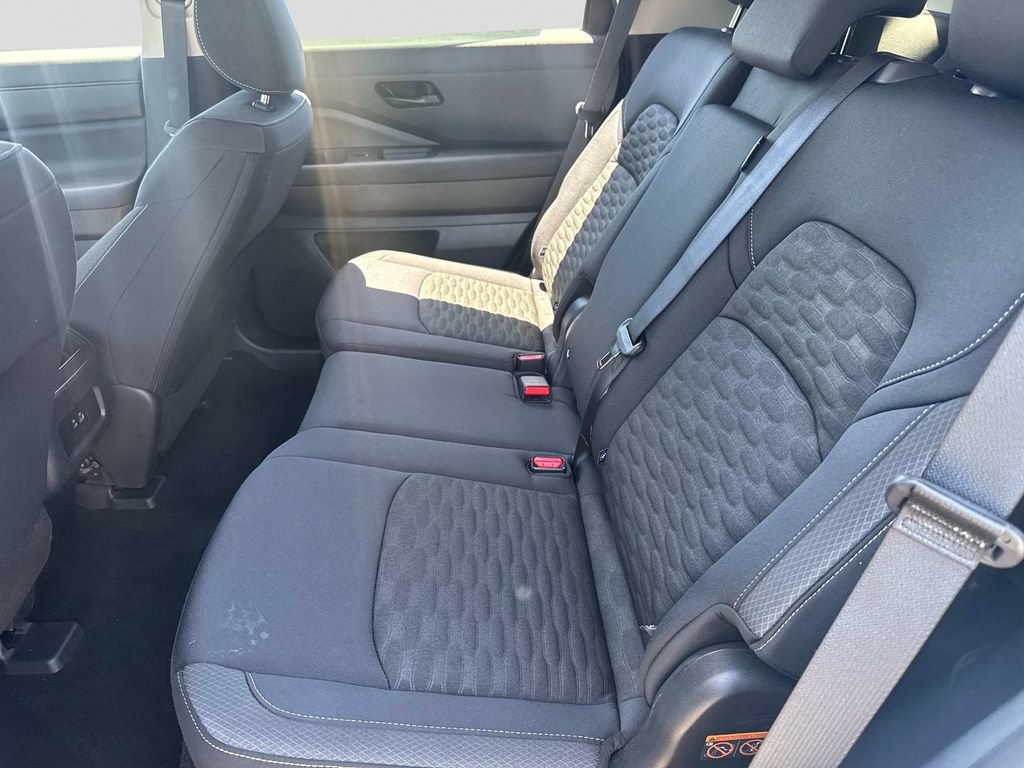 Certified 2025 Nissan Pathfinder S AWD/4WD image 14