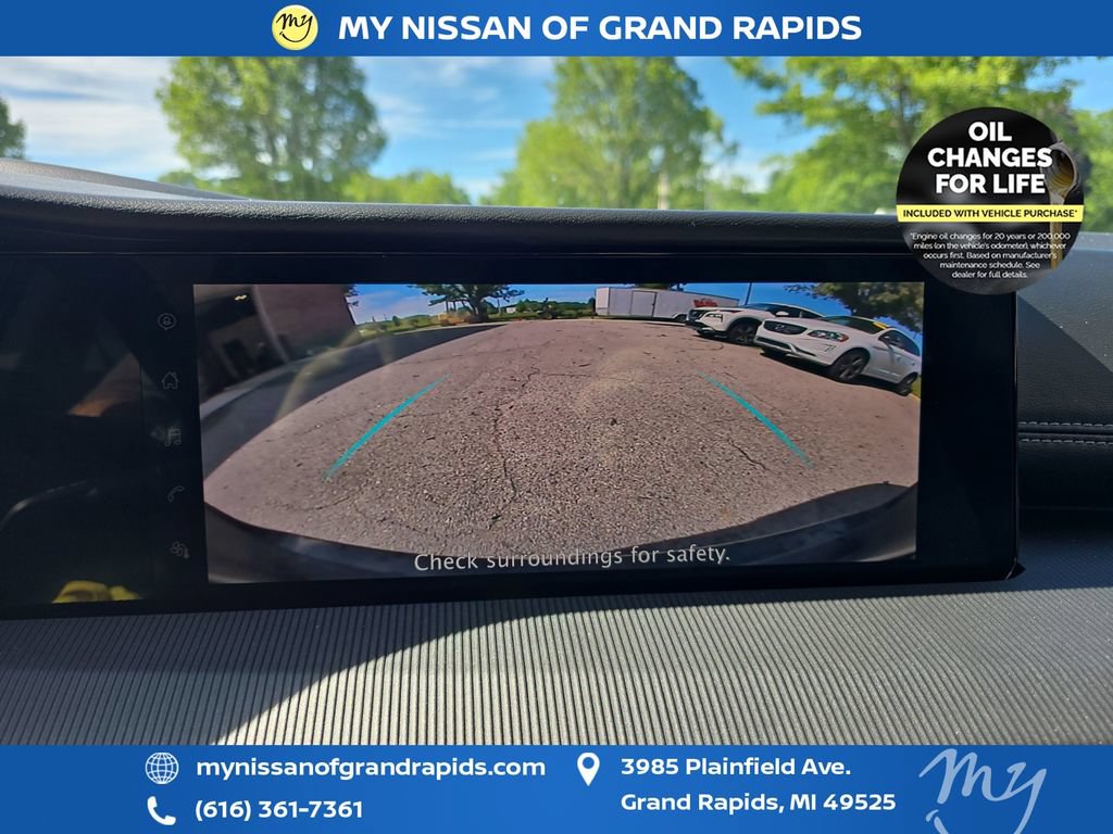 Used 2025 Nissan Murano SV AWD/4WD image 23