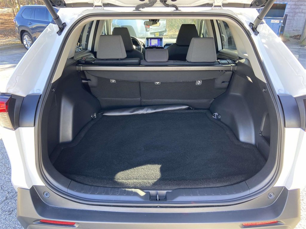 Used 2024 Toyota RAV4 XLE image 8