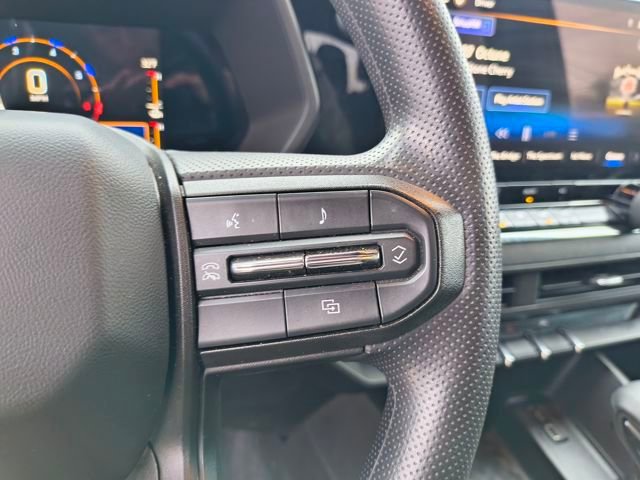 Certified 2023 Chevrolet Colorado W/T image 17