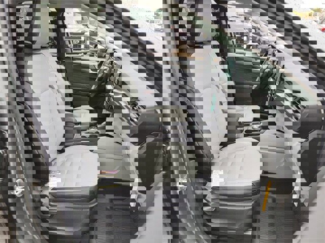 New 2025 Ford Escape SE w/ Class II Trailer Tow Package image 15