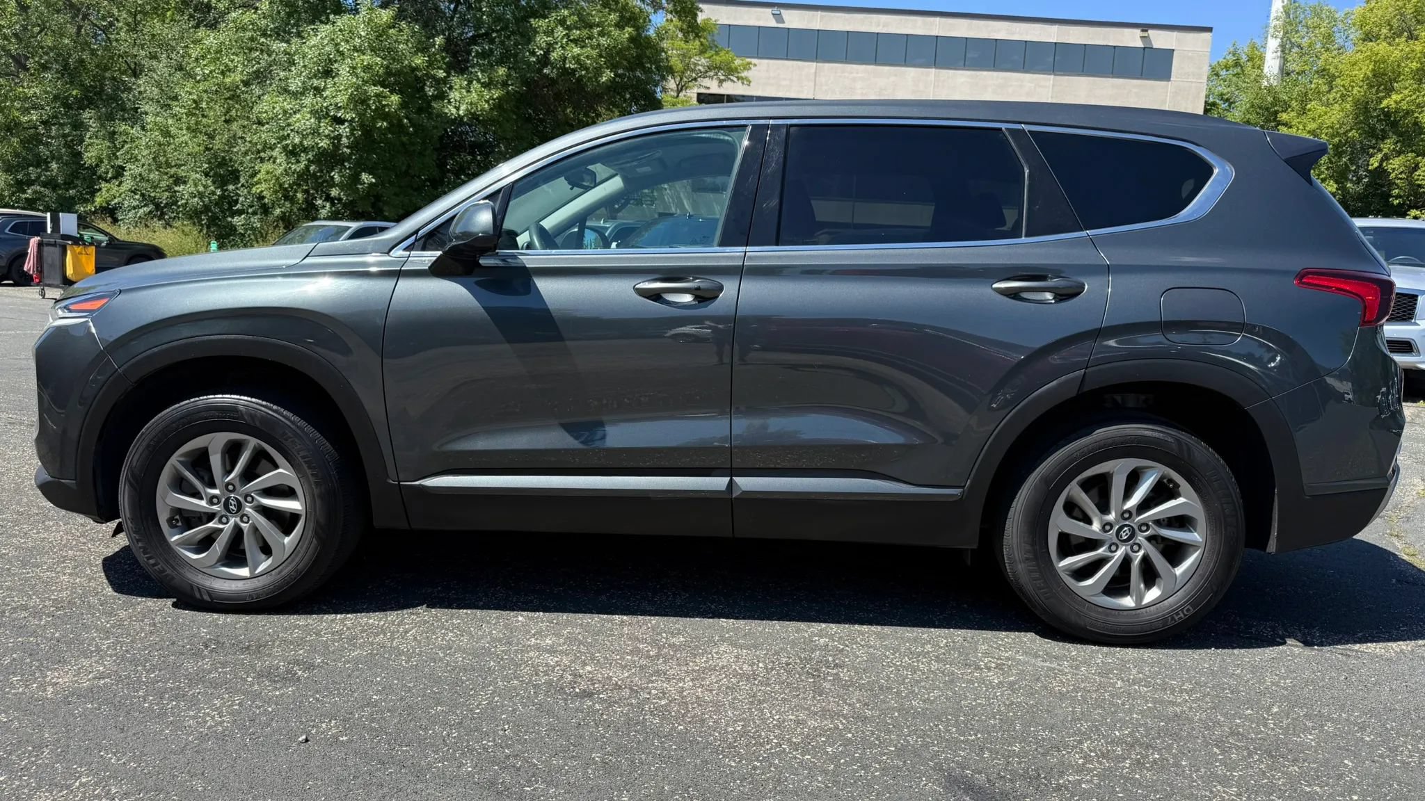 Used 2020 Hyundai Santa Fe SEL FWD image 6