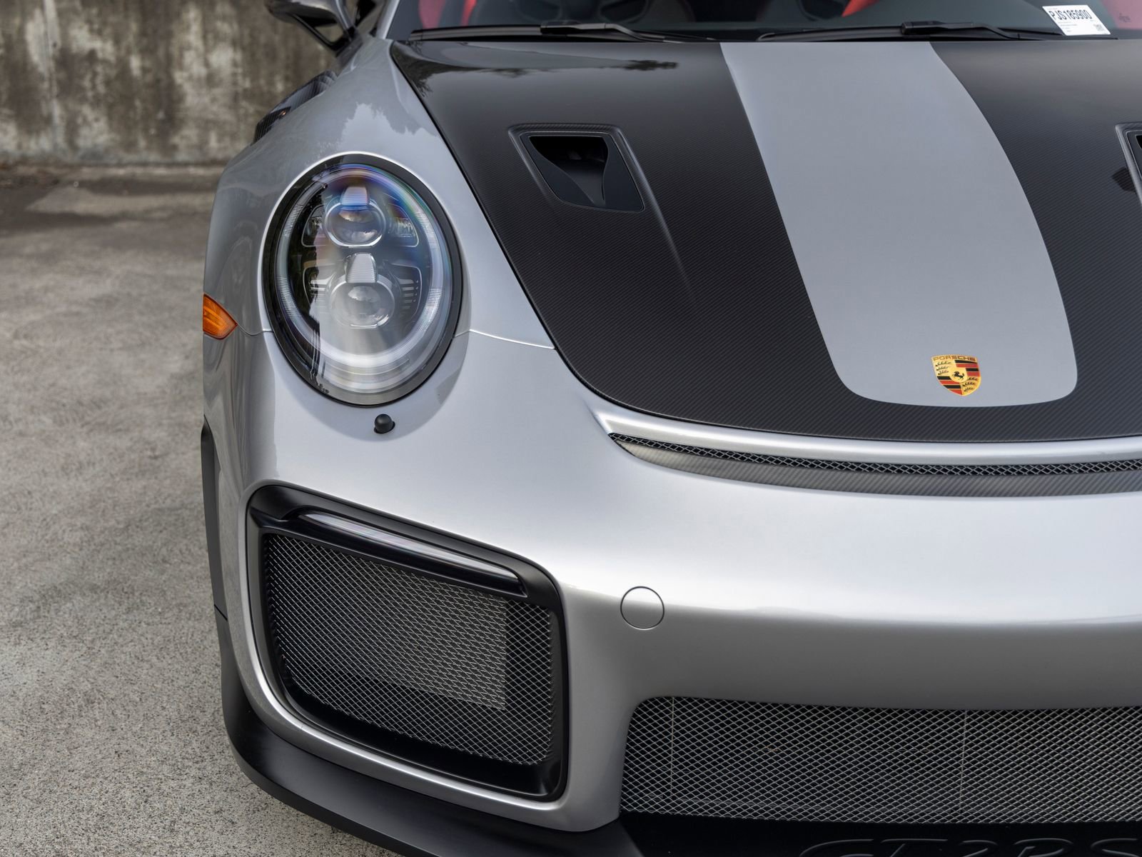 Certified 2018 Porsche 911 GT2 RS RWD image 15
