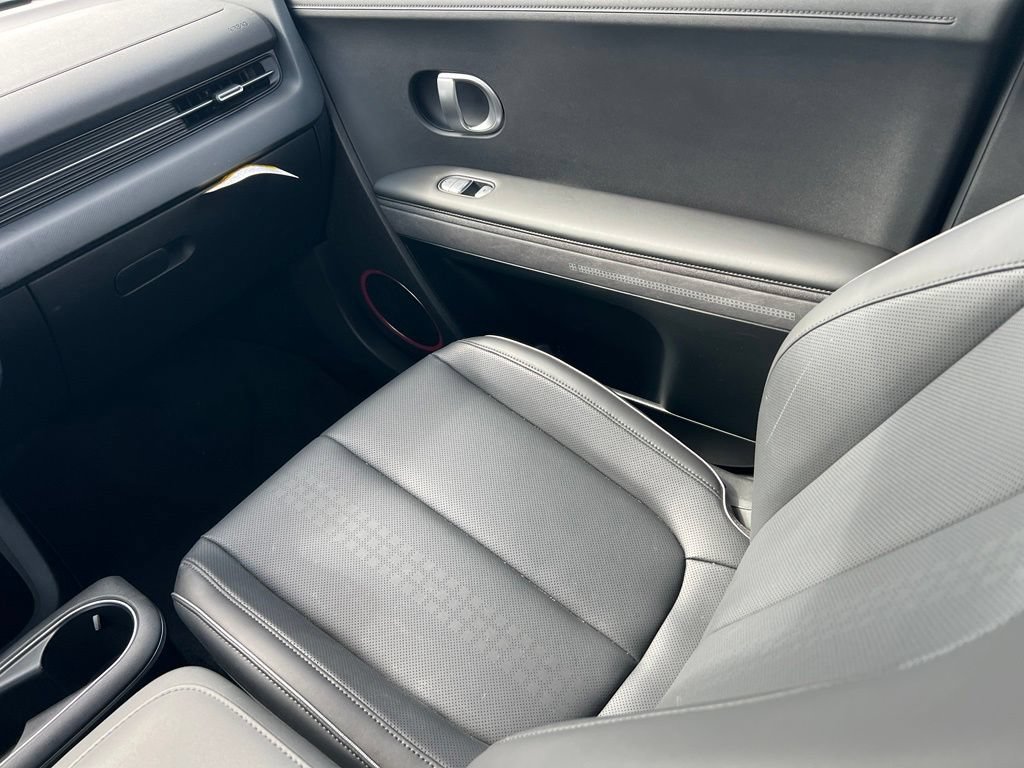 Certified 2024 Hyundai Ioniq 5 Limited AWD/4WD image 11