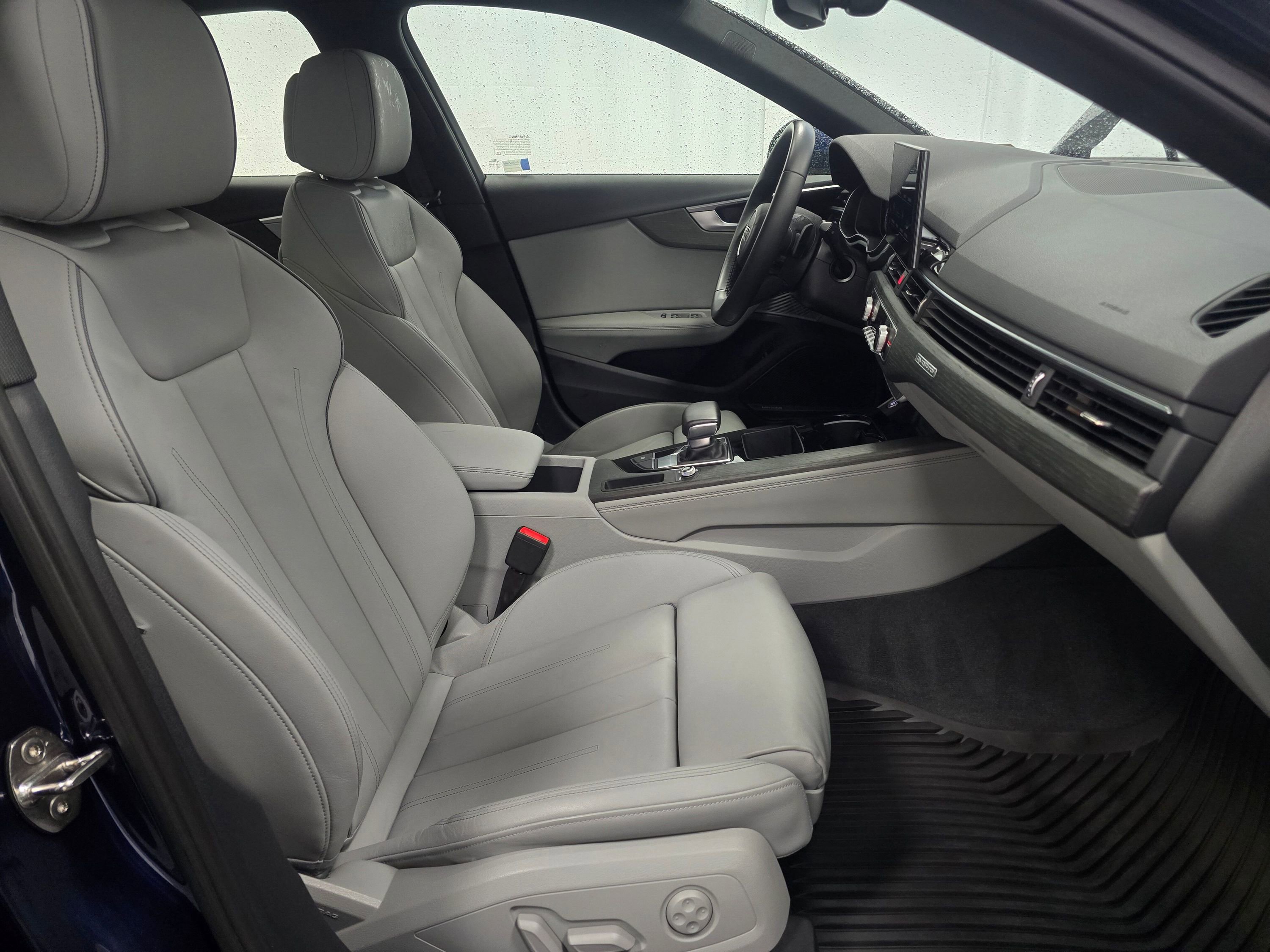 Used 2022 Audi A4 2.0T Premium Plus w/ Premium Plus Package image 27