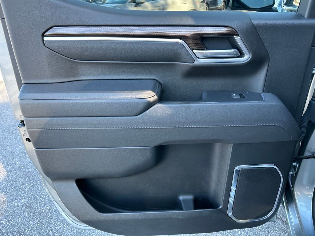 Used 2025 Chevrolet Silverado 1500 LT image 26