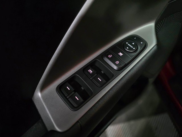 Used 2022 Kia Niro LX image 26