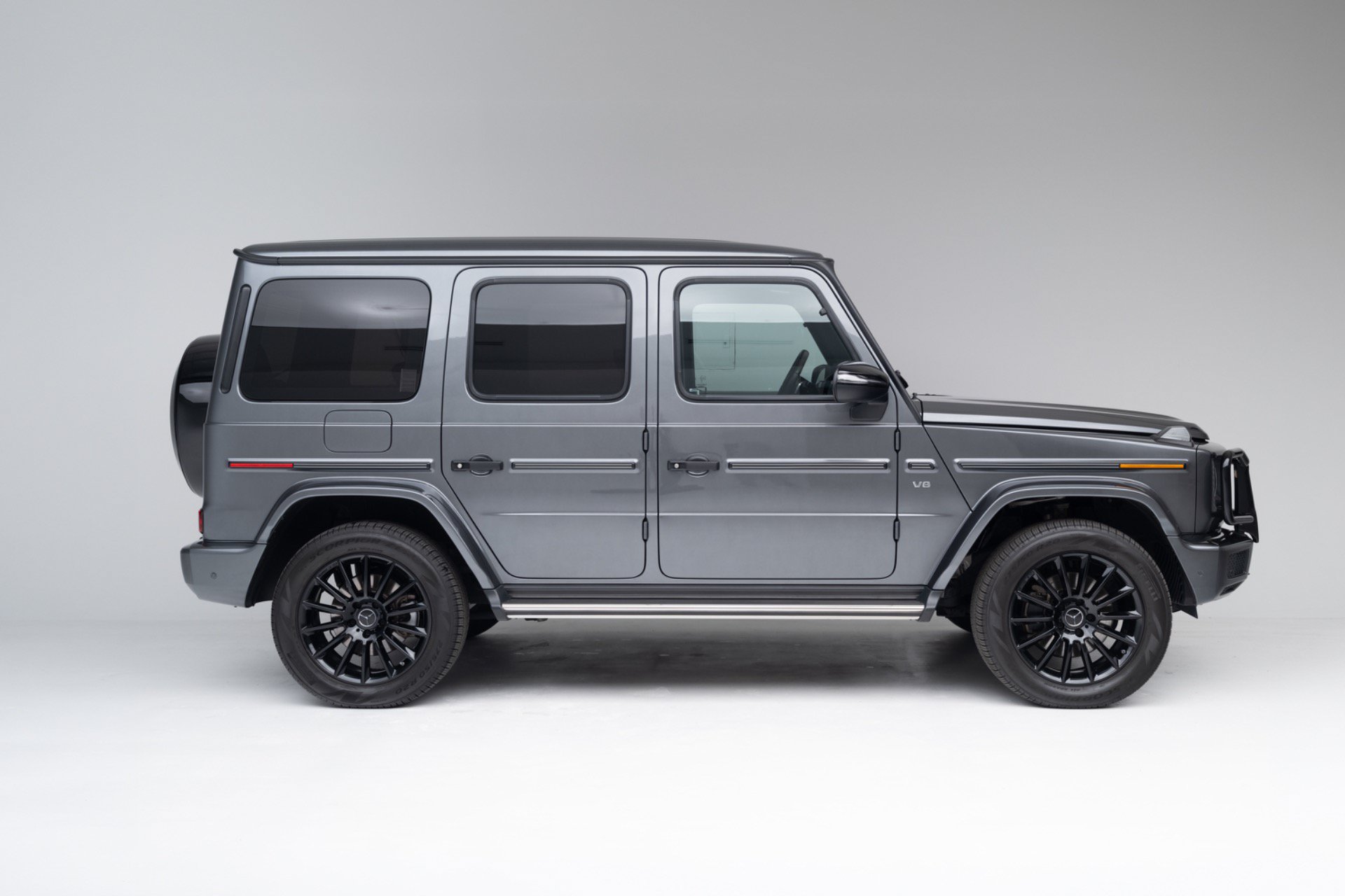 Used 2022 Mercedes-Benz G 550 image 2