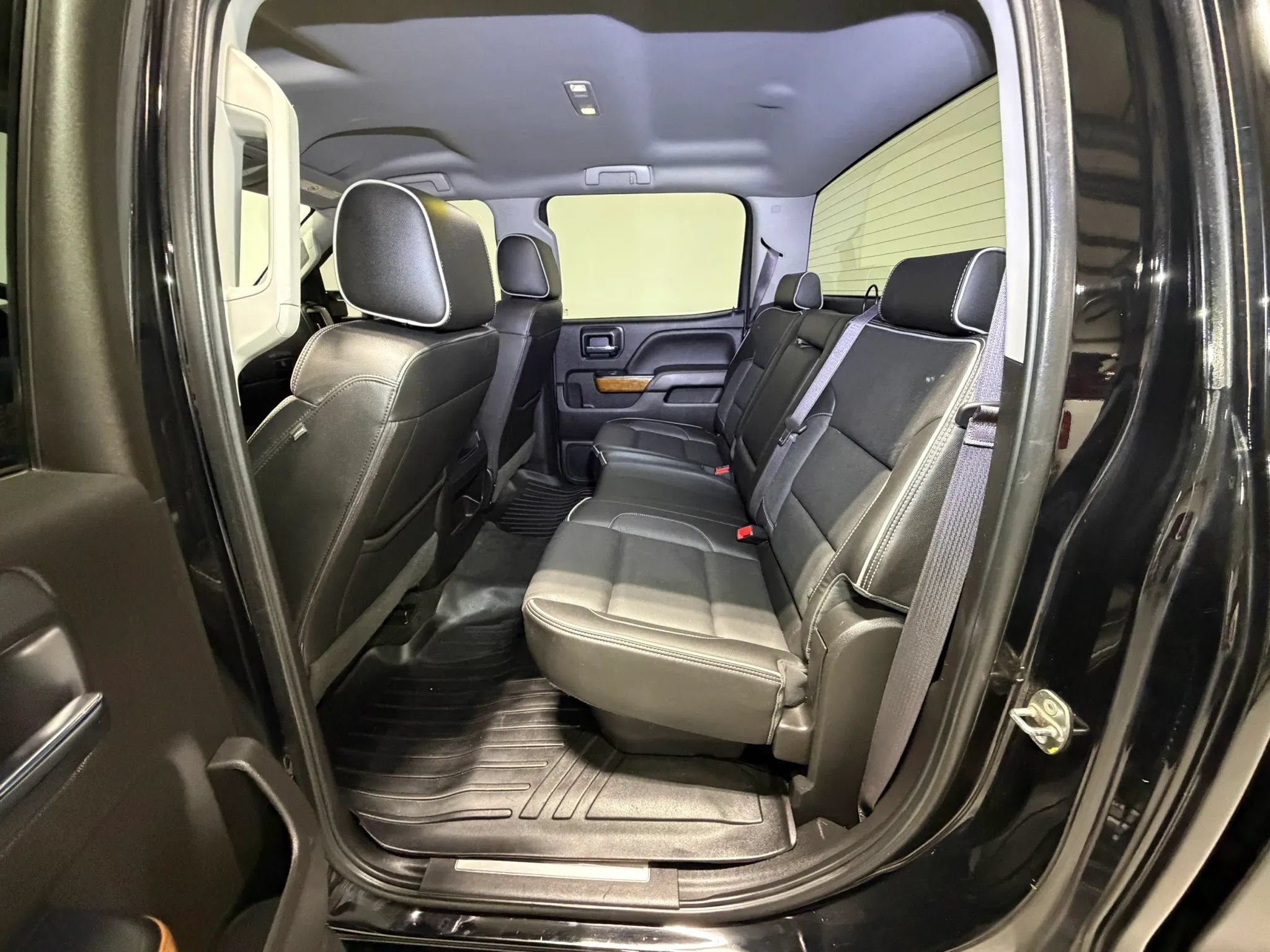 Used 2017 Chevrolet Silverado 3500 High Country w/ Duramax Plus Package AWD/4WD image 13