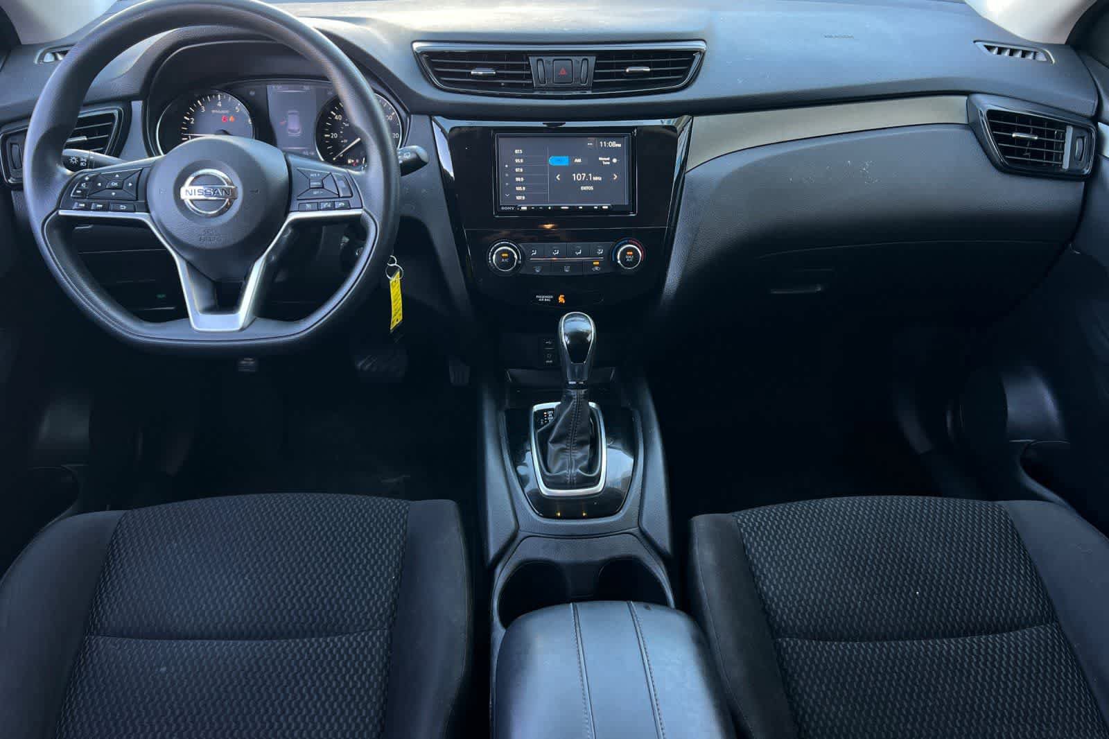 Used 2018 Nissan Rogue Sport S FWD image 4
