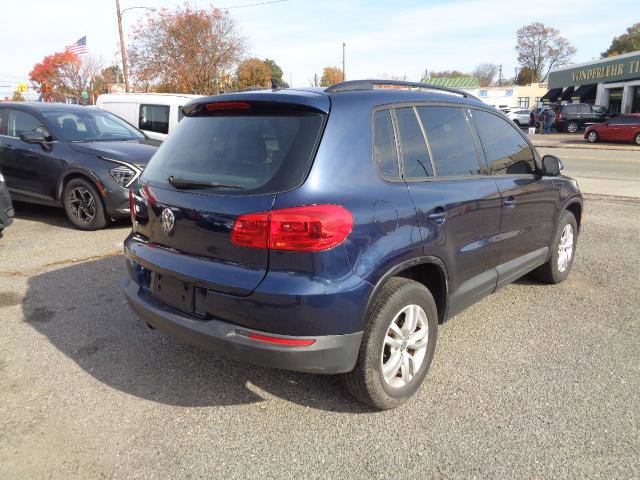 Used 2015 Volkswagen Tiguan S image 16