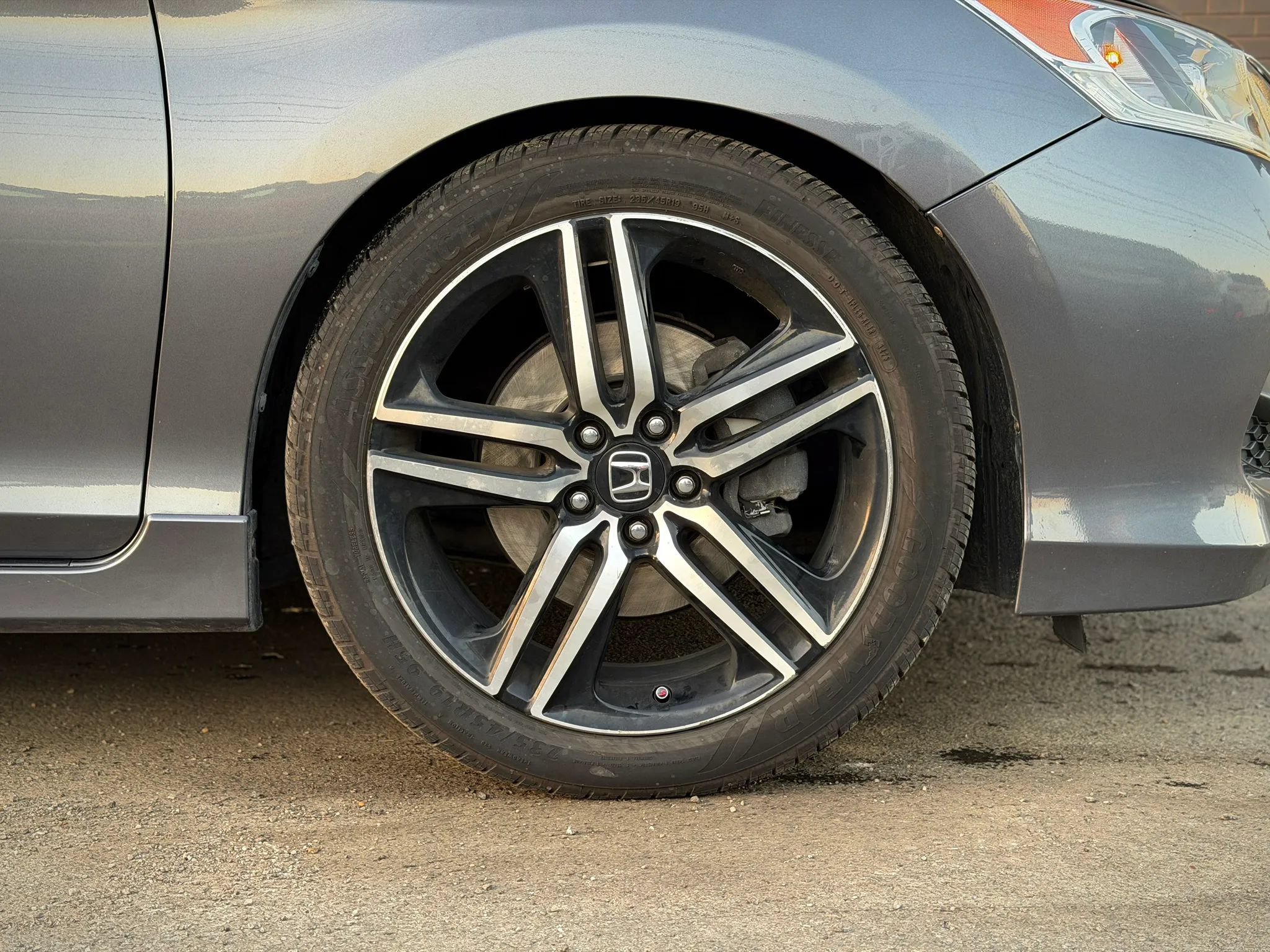 Used 2016 Honda Accord Sport image 19