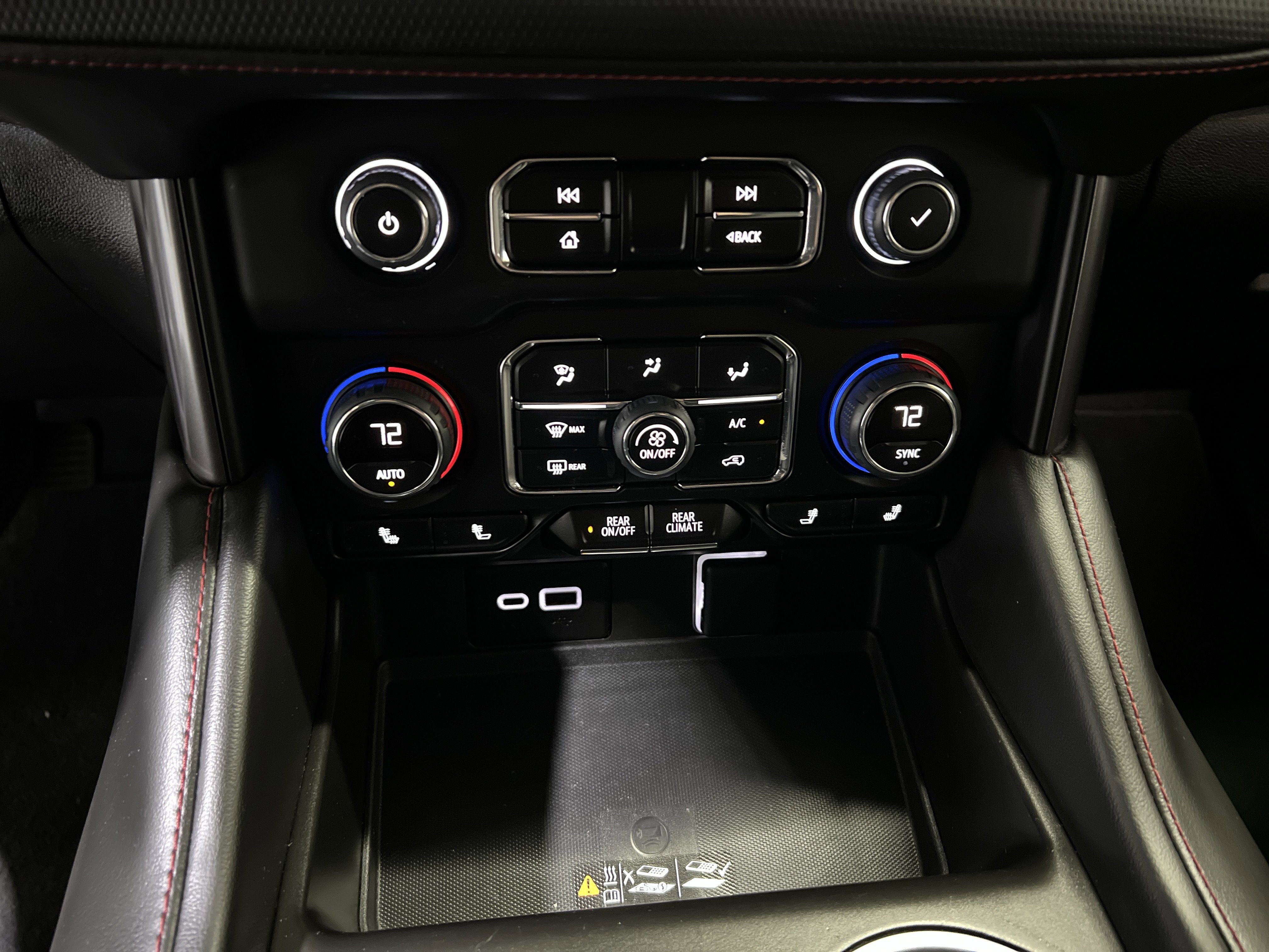 Used 2023 Chevrolet Suburban RST w/ Luxury Package image 22