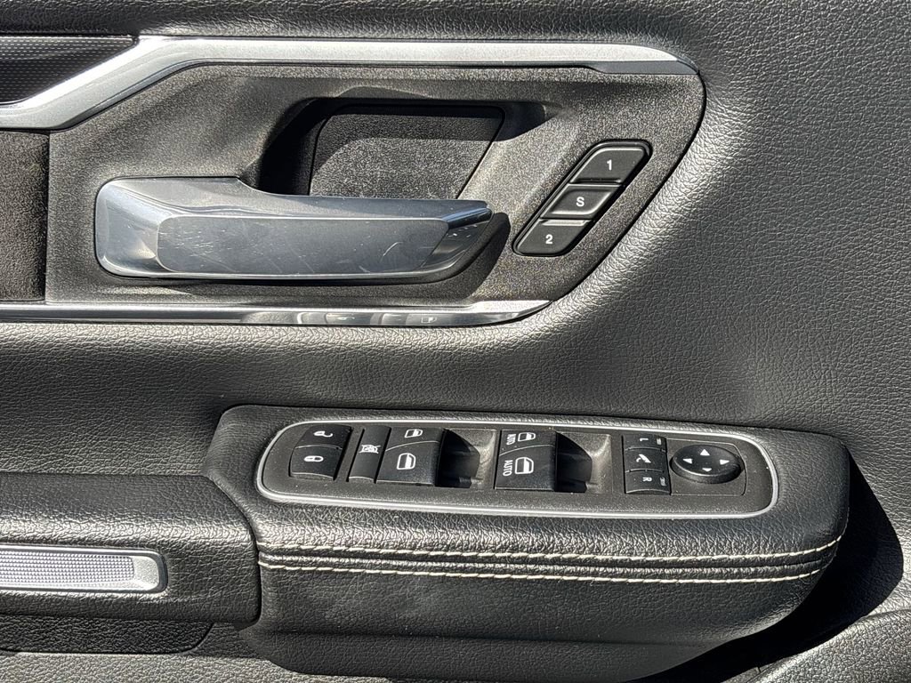 Used 2021 RAM 1500 Laramie w/ Sport Appearance Package image 23