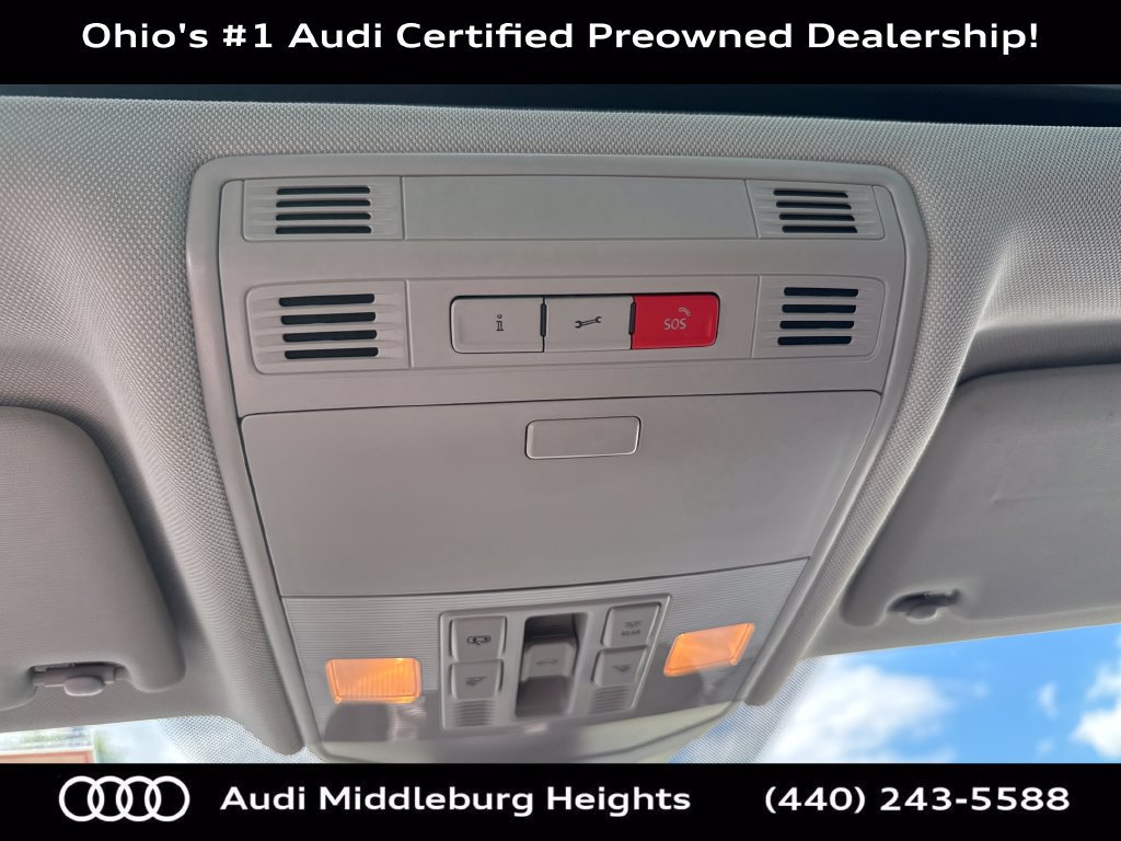 Used 2024 Volkswagen Jetta SE w/ Panoramic Sunroof Package FWD image 16