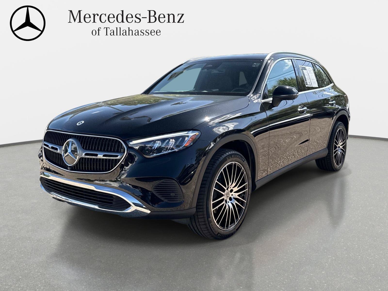 Certified 2025 Mercedes-Benz GLC 300 image 1