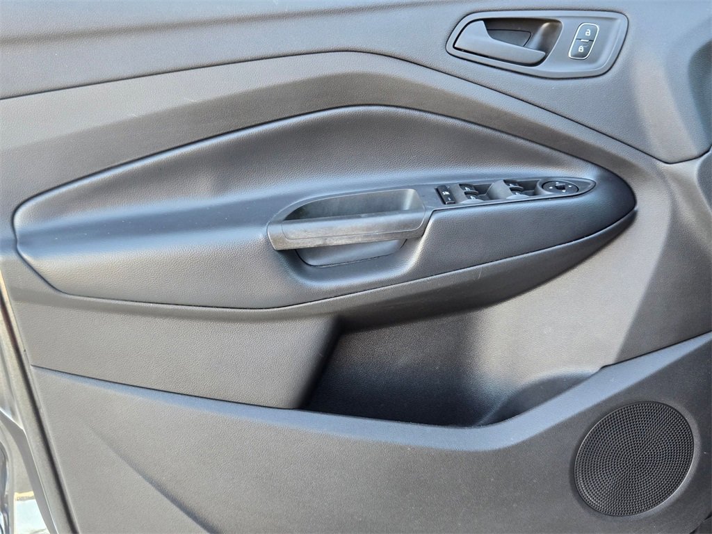 Used 2019 Ford Escape S image 11