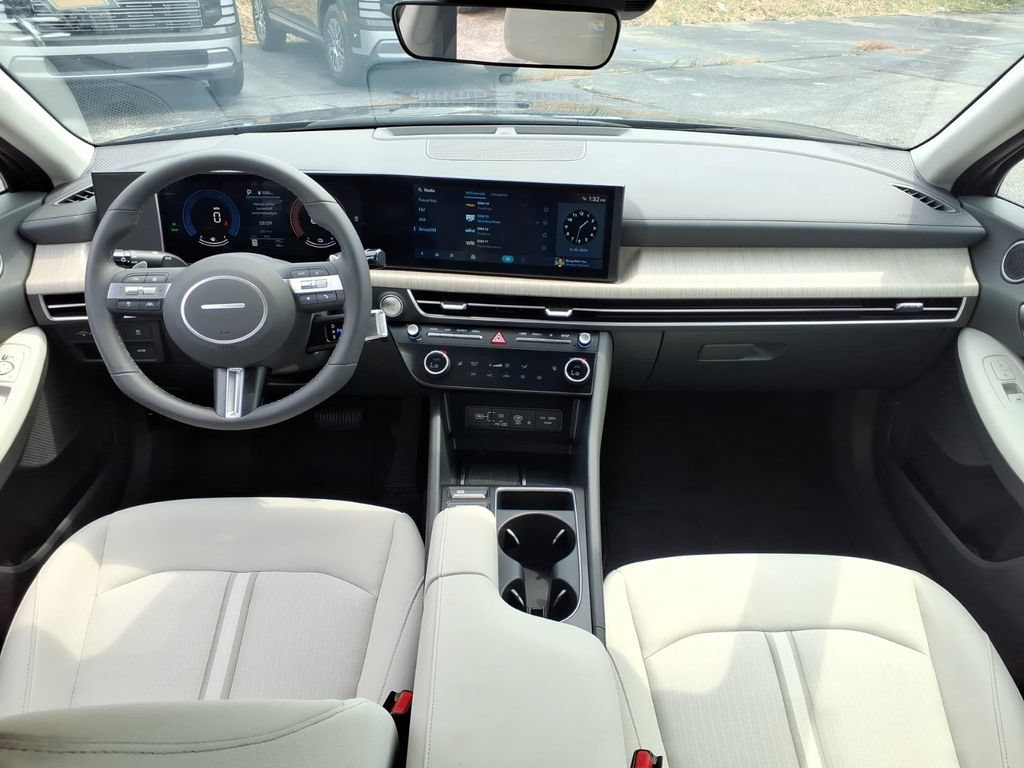 New 2026 Hyundai Sonata SEL FWD image 11