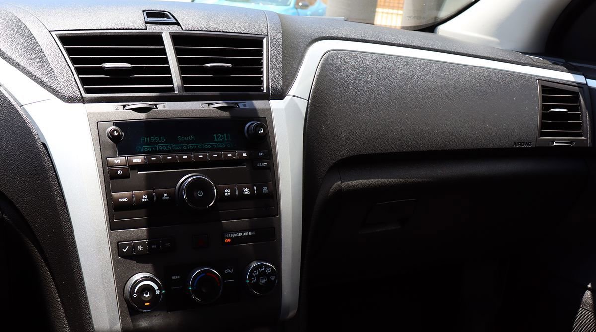 Used 2012 Chevrolet Traverse LT FWD image 44
